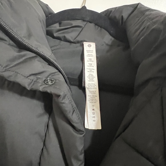 Lululemon Wunder Puff Cropped Vest-size 2 - Picture 2 of 4